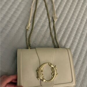 Zara Cream Leather Chain Shoulder Bag with Gold Accent